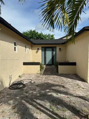 6061 NW 198th Terrace Miami FL 33015