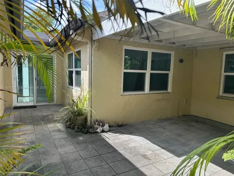 6061 NW 198th Terrace Miami FL 33015