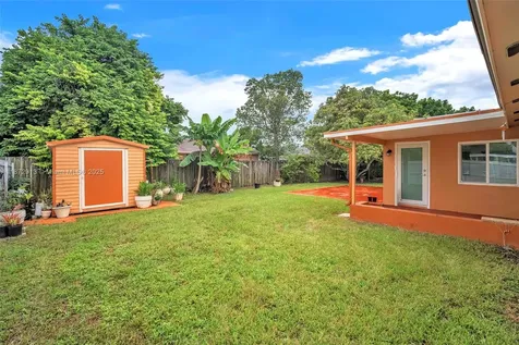 11024 SW 157th Terrace Miami FL 33157