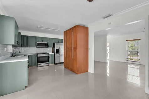 11024 SW 157th Terrace Miami FL 33157