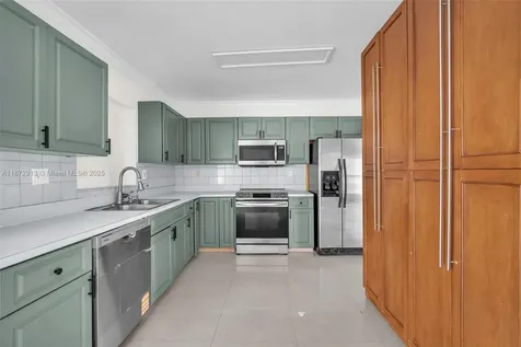 11024 SW 157th Terrace Miami FL 33157