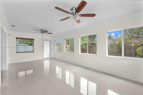 11024 SW 157th Terrace Miami FL 33157