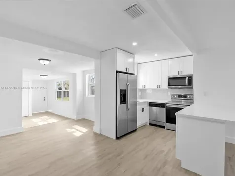 5365 SW 97th Court Miami FL 33165