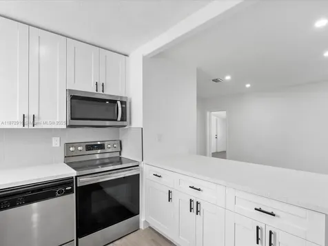 5365 SW 97th Court Miami FL 33165