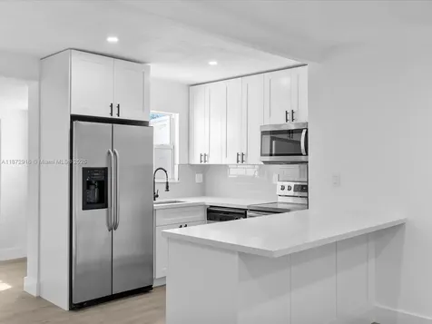 5365 SW 97th Court Miami FL 33165