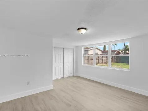 5365 SW 97th Court Miami FL 33165