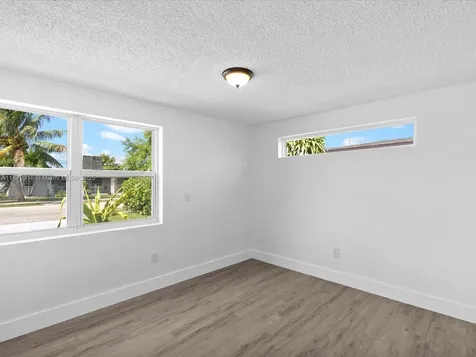 5365 SW 97th Court Miami FL 33165