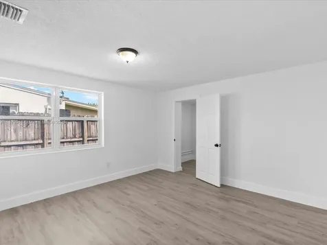 5365 SW 97th Court Miami FL 33165