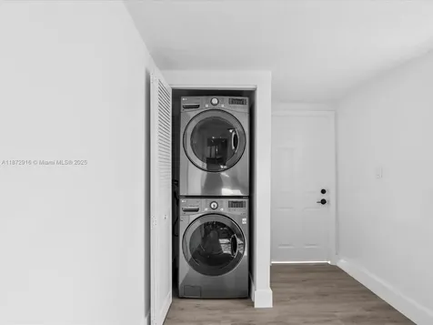 5365 SW 97th Court Miami FL 33165