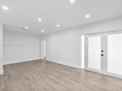 5365 SW 97th Court Miami FL 33165