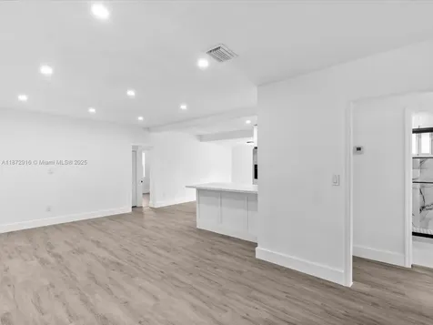 5365 SW 97th Court Miami FL 33165