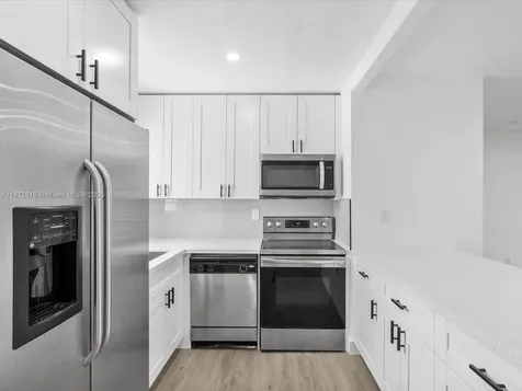 5365 SW 97th Court Miami FL 33165