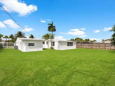 5365 SW 97th Court Miami FL 33165