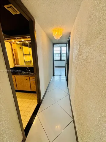 18071 Biscayne Boulevard Aventura FL 33160