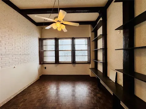 18071 Biscayne Boulevard Aventura FL 33160