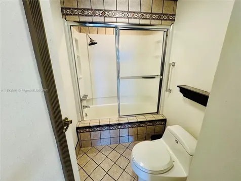 18071 Biscayne Boulevard Aventura FL 33160