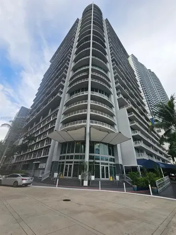 690 SW 1st Court Miami FL 33130