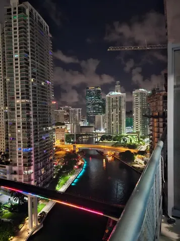 690 SW 1st Court Miami FL 33130