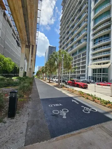 690 SW 1st Court Miami FL 33130
