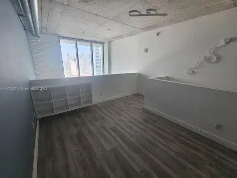 690 SW 1st Court Miami FL 33130