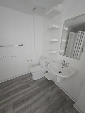 690 SW 1st Court Miami FL 33130