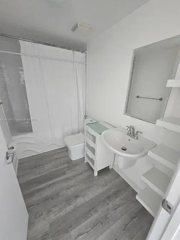 690 SW 1st Court Miami FL 33130