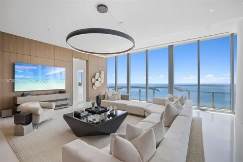 300 Biscayne Blvd Way Miami FL 33131