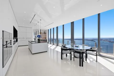 300 Biscayne Blvd Way Miami FL 33131