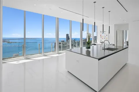 300 Biscayne Blvd Way Miami FL 33131