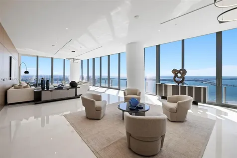 300 Biscayne Blvd Way Miami FL 33131