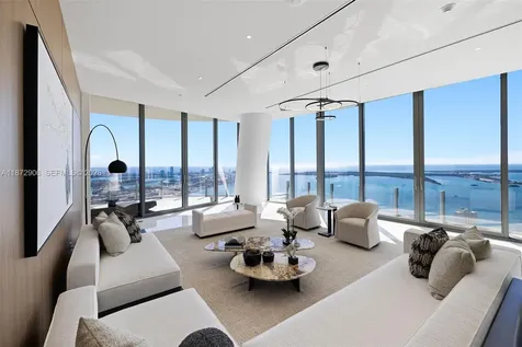 300 Biscayne Blvd Way Miami FL 33131