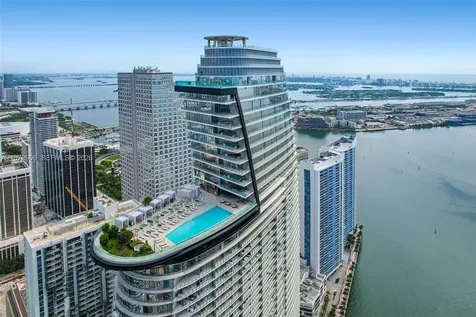 300 Biscayne Blvd Way Miami FL 33131