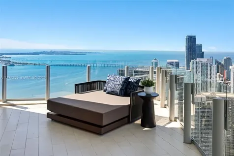 300 Biscayne Blvd Way Miami FL 33131