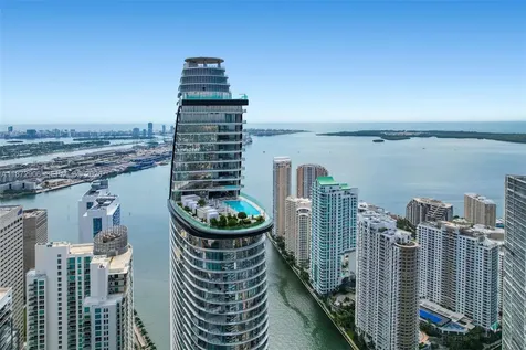 300 Biscayne Blvd Way Miami FL 33131