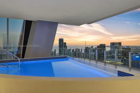 300 Biscayne Blvd Way Miami FL 33131