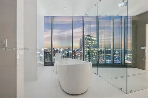 300 Biscayne Blvd Way Miami FL 33131
