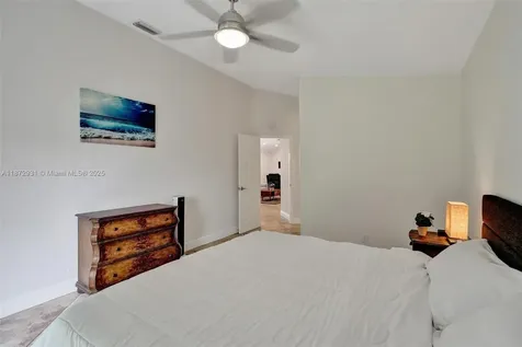 3833 NW 107th Way Sunrise FL 33351