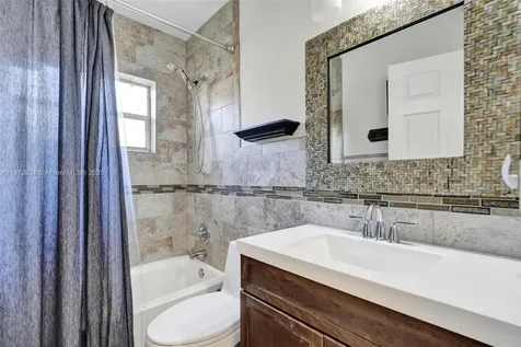 3833 NW 107th Way Sunrise FL 33351