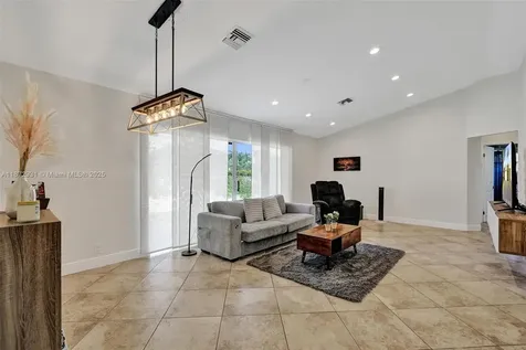 3833 NW 107th Way Sunrise FL 33351