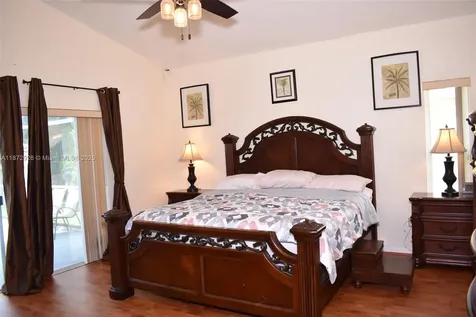 1430 SW 102nd Avenue Pembroke Pines FL 33025
