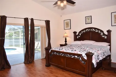 1430 SW 102nd Avenue Pembroke Pines FL 33025