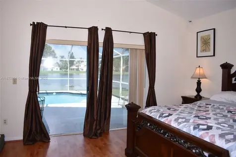1430 SW 102nd Avenue Pembroke Pines FL 33025
