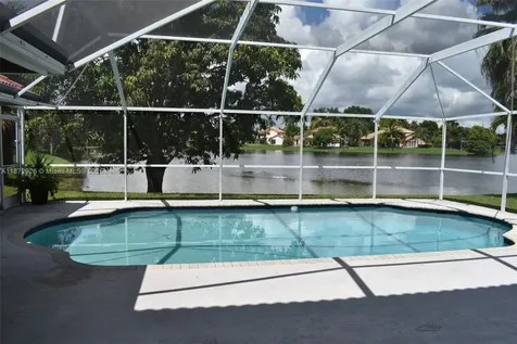 1430 SW 102nd Avenue Pembroke Pines FL 33025