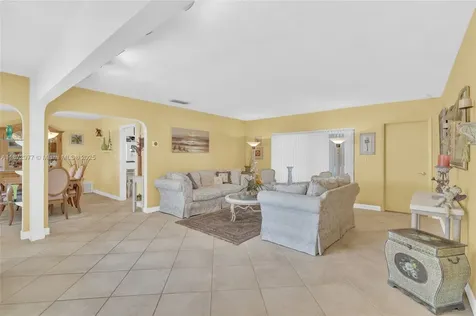 11701 NW 14th Street Pembroke Pines FL 33026