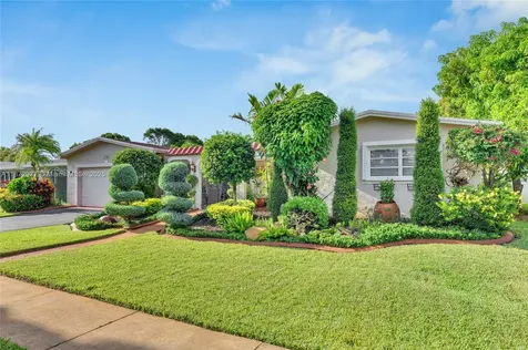 11701 NW 14th Street Pembroke Pines FL 33026