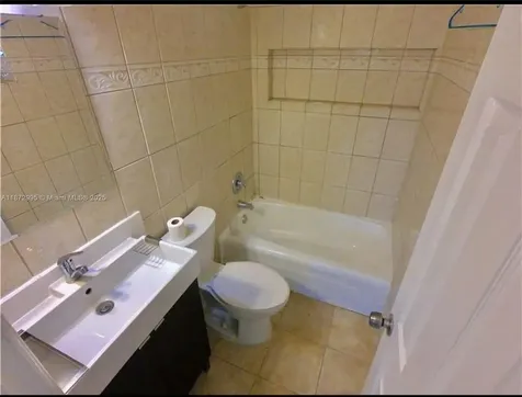 21140 NE 26th Avenue Miami FL 33180