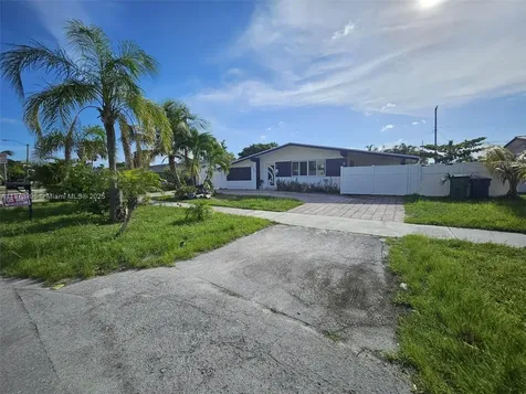21140 NE 26th Avenue Miami FL 33180