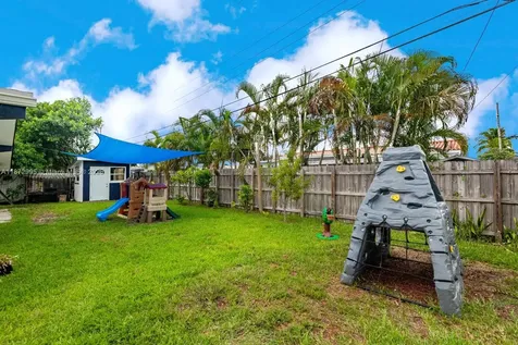 21140 NE 26th Avenue Miami FL 33180