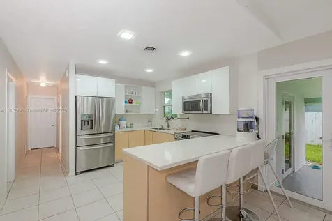 21140 NE 26th Avenue Miami FL 33180