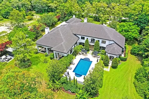 9004 NW 70th Court Parkland FL 33067